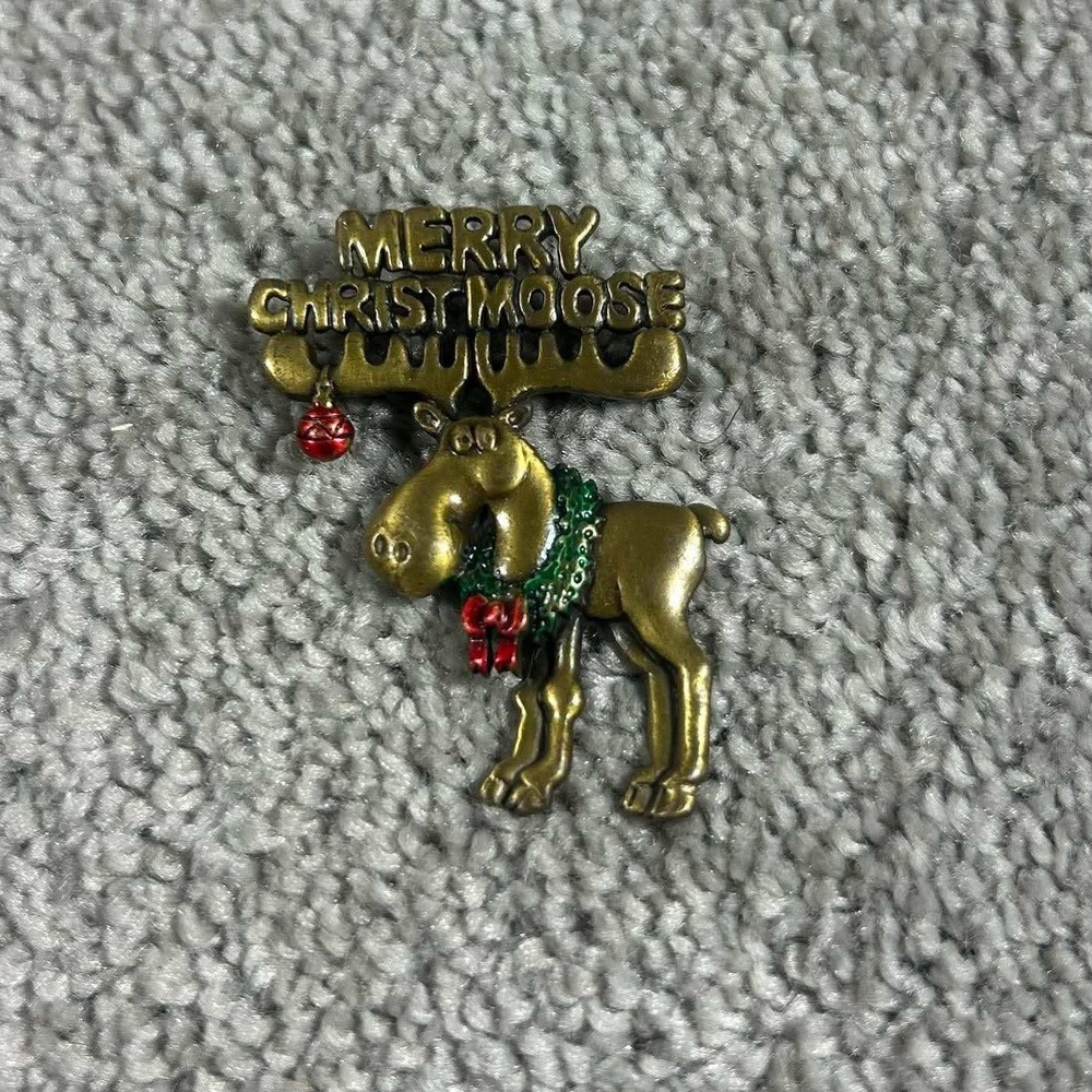 Merry Christmoose Pun Brooch Gold Holiday Pin Novelty Kitsch